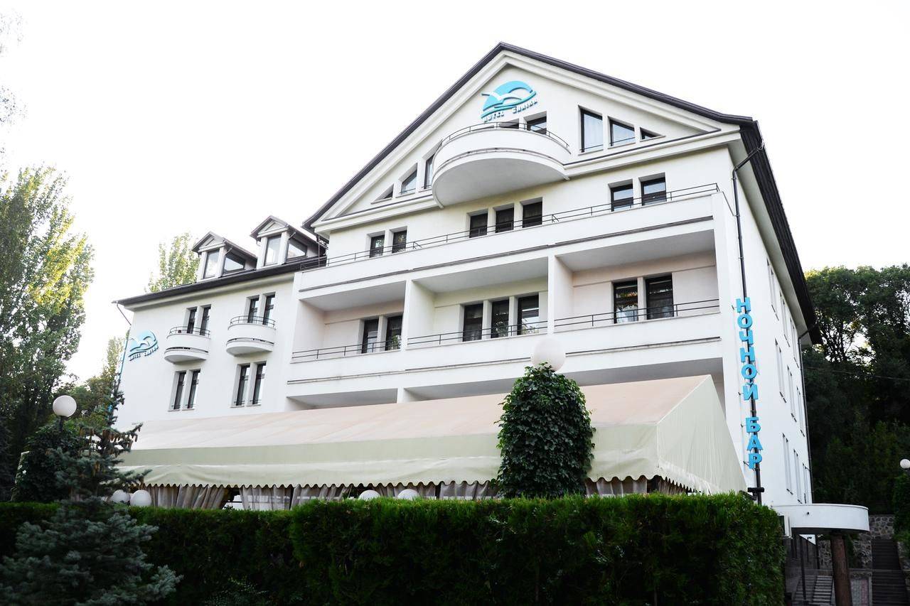 Фото Отели Hotel Chayka Мариуполь 2